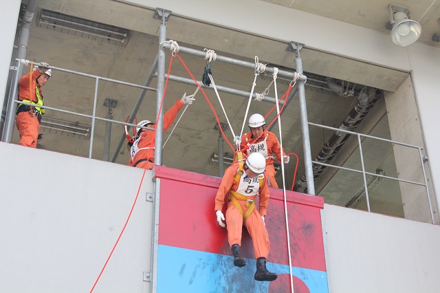 救助技術総見を開催｜消防本部の組織と事務｜高槻市消防本部｜業務案内｜高槻市消防本部